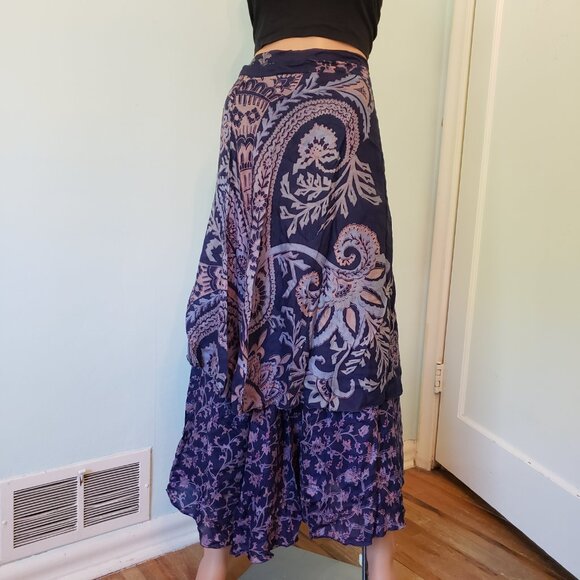 NWOT Wrap Skirt, Reversible. can wear it in so many ways. - Picture 13 of 15